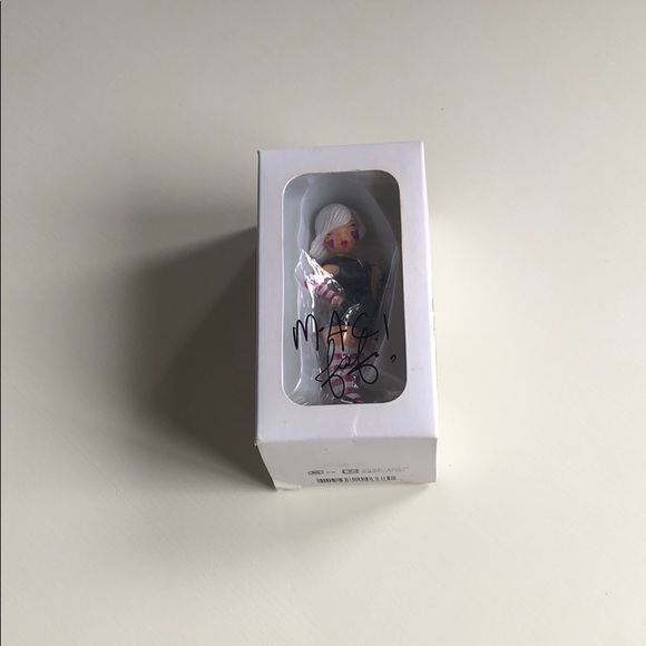 MAC Cosmetics | Collector’s MAC x Fafi Doll | NIB - Picture 3 of 8